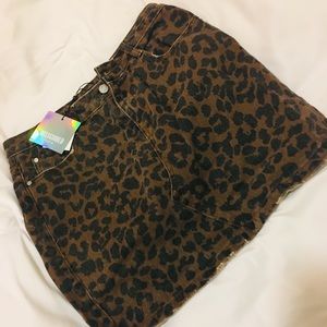 Leopard print denim skirt